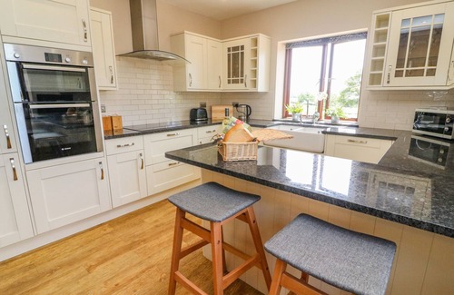 Ingleton Cottage | DAIRY COTTAGE, pet friendly, character holiday cottage in Ingleton