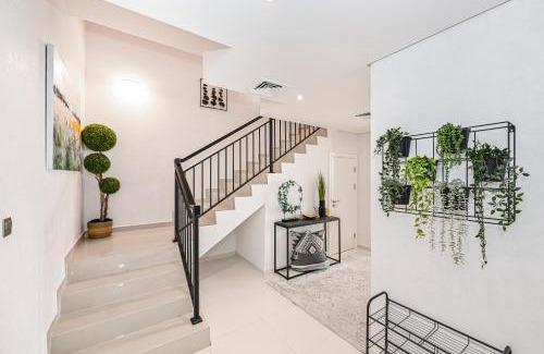 Dubai Villa | Damac Hills 2 Poolside - The Larger 3 BR Villa