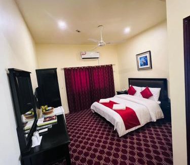 Al Sharq Hotel | DANA HOTEL-Clock Tower Sharjah