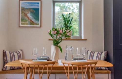 Melplash House | Dandy Cottage