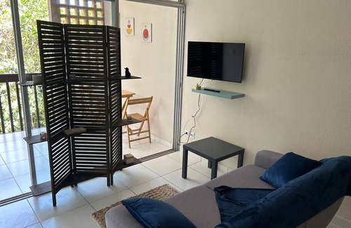 Cayenne Apartment | dans la colline à la Madeleine