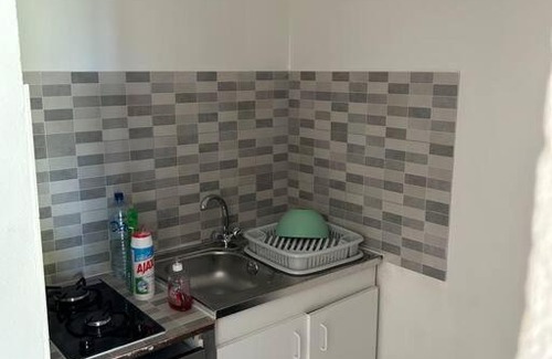 Cayenne Apartment | dans la colline à la Madeleine