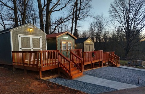 Ronda House | Dark Grey Tiny House unit 3