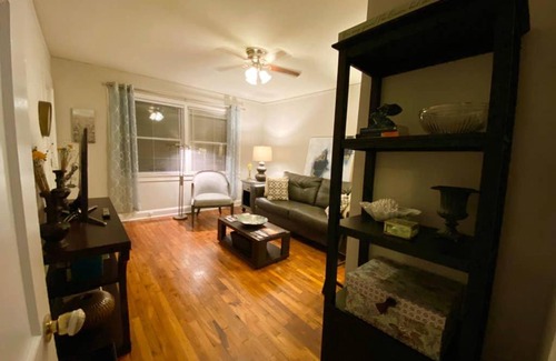University Park Apartment | Darling Cottage in University Park