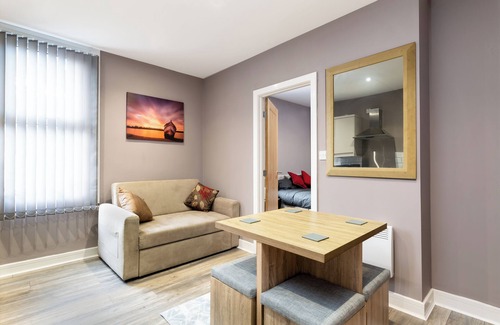 Darlington House | Darlington Centre Double Bed Spacious Apartment 4