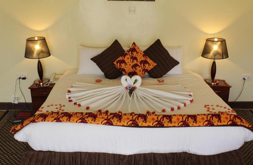 Kinigi Cabin | Davinci Gorilla Lodge