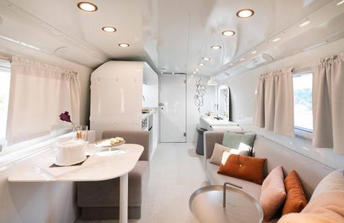 Gesher HaZiv Cabin | Daydream - אוטובוס-צימר בגשר הזיו