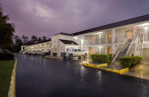 Bainbridge Hotel | Days Inn by Wyndham Bainbridge