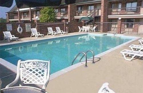 Clanton Hotel | Days Inn by Wyndham Clanton AL