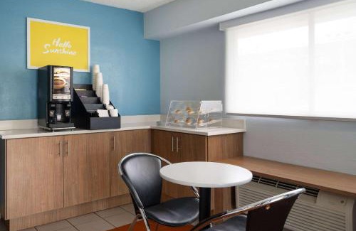 Crosswoods Hotel | Days Inn by Wyndham Columbus Worthington