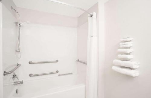 Custer Hotel | Days Inn by Wyndham Custer