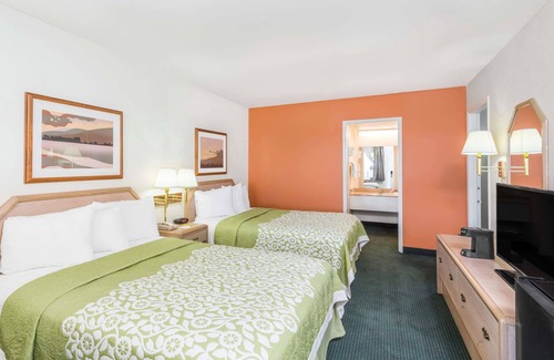 Deming Hotel | Days Inn by Wyndham Deming