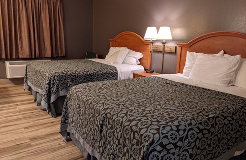 Casselton Hotel | Days Inn by Wyndham Fargo/Casselton