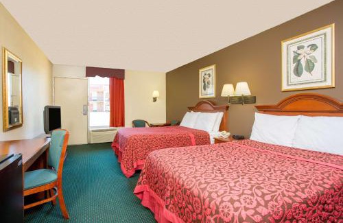 Forsyth Hotel | Days Inn by Wyndham Forsyth
