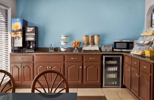 Fulton Hotel | Days Inn by Wyndham Fulton