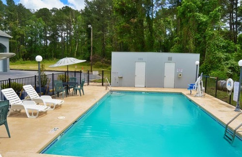 Hardeeville Hotel | Days Inn by Wyndham Hardeeville Near Hilton Head