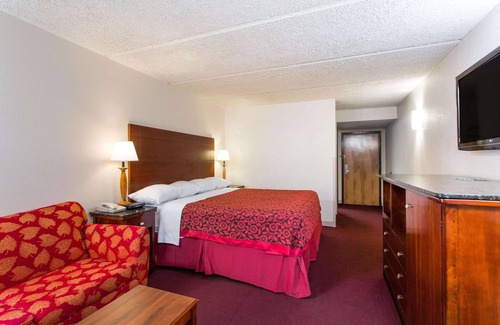 Archdale Hotel | Days Inn by Wyndham High Point/Archdale