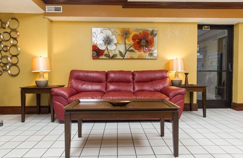 Archdale Hotel | Days Inn by Wyndham High Point/Archdale