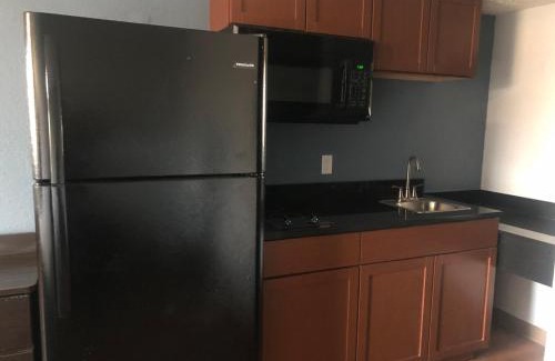 Indianapolis Hotel | Days Inn by Wyndham Indianapolis South