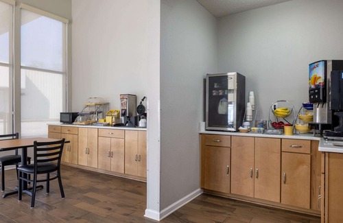 Jackson Hotel | Days Inn by Wyndham Jackson