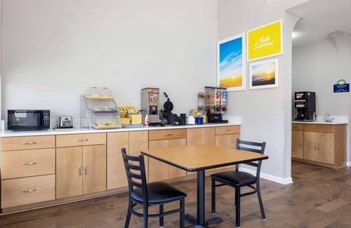 Jackson Hotel | Days Inn by Wyndham Jackson