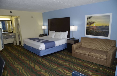 Kodak Hotel | Days Inn by Wyndham Kodak/Sevierville Intrstate SmokeyMntns