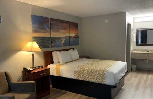 Lake City Hotel | Days Inn by Wyndham Lake City I-10