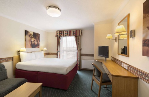 Oadby Hotel | Days Inn by Wyndham Leicester Forest East M1