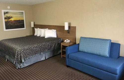 Lexington Hotel | Days Inn By Wyndham Lexington/Columbia