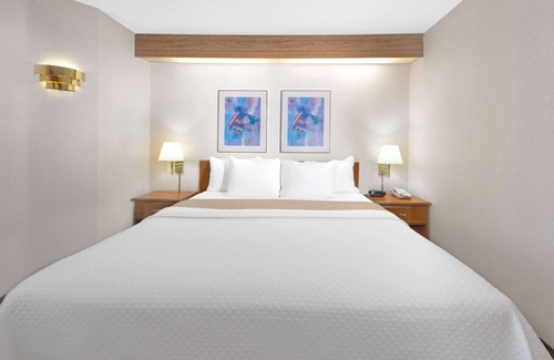 Liberal Hotel | Days Inn by Wyndham Liberal KS