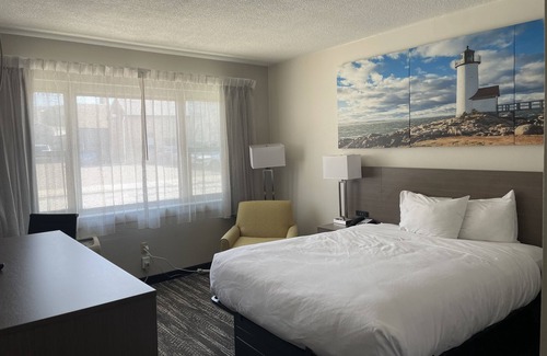 Manitowoc Hotel | Days Inn by Wyndham Manitowoc