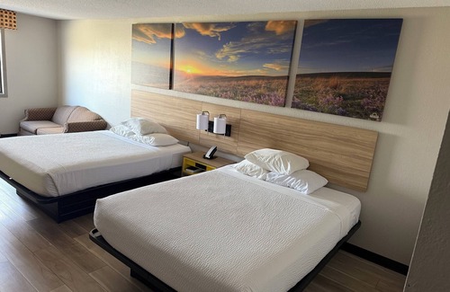 Muncie Hotel | Days Inn by Wyndham Muncie -Ball State University