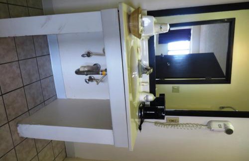 Plainfield Hotel | Days Inn by Wyndham Plainfield