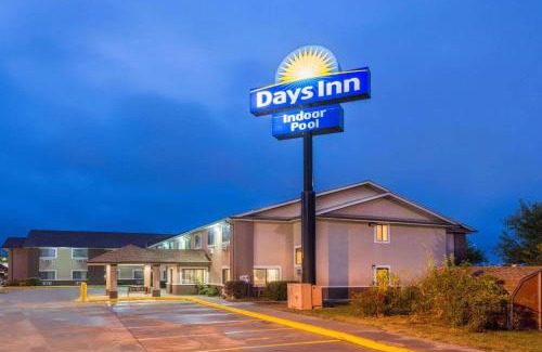 Southwest Topeka Hotel | Days Inn by Wyndham Topeka
