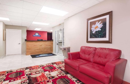 Trenton Hotel | Days Inn by Wyndham Trenton
