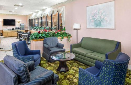 Walterboro Hotel | Days Inn by Wyndham Walterboro