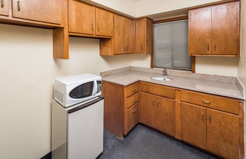 Walterboro Hotel | Days Inn by Wyndham Walterboro