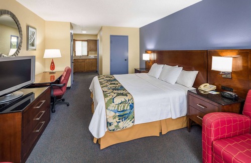 Walterboro Hotel | Days Inn by Wyndham Walterboro