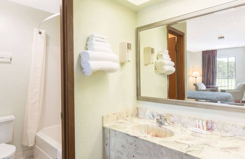 West Point Hotel | Days Inn by Wyndham West Point