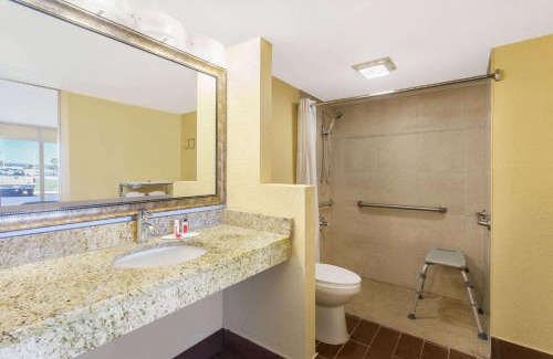 Wildwood Hotel | Days Inn by Wyndham Wildwood I-75