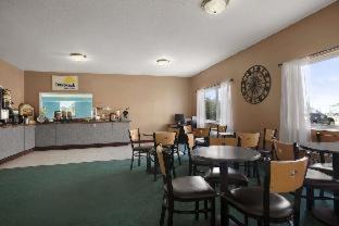 Romeoville Hotel | Days Inn & Suites by Wyndham Romeoville