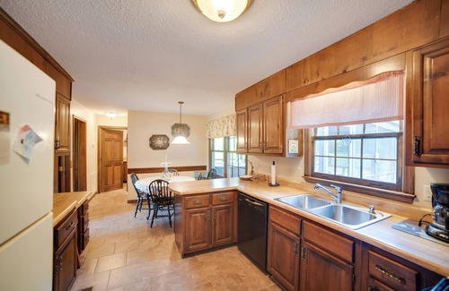 Dayton House | Dayton Home w/Pool & Deck on 37 Private Acres!