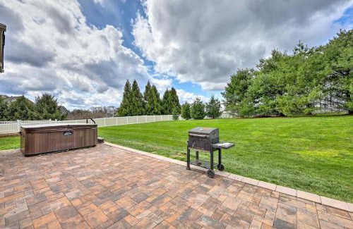 Glenelg House | Dayton House with Private Hot Tub, Patio, Grill