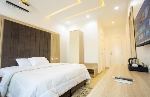 Ibadan Hotel | DE MANCHY HOTELS & SUITES