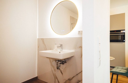 Rheindahlen-Land Apartment | *DEAL* Junior Suite Apartment with kitchen