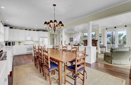 Ocean Point House | "debbie's dream" at 53 Ocean Point|Magnificent Oceanfront Views|Multiple Decks and Screen Porch|1.