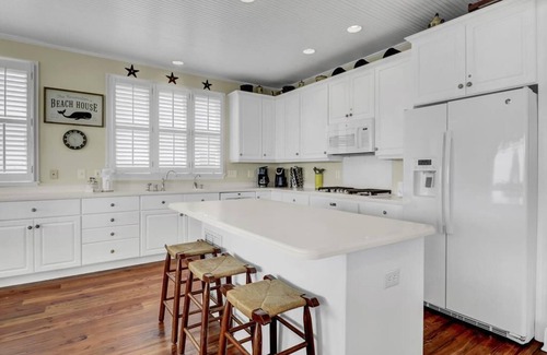 Ocean Point House | "debbie's dream" at 53 Ocean Point|Magnificent Oceanfront Views|Multiple Decks and Screen Porch|1.