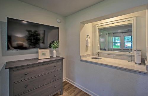 Piney House | Deck, Fire Pit Waterfront Lake Hamilton Home