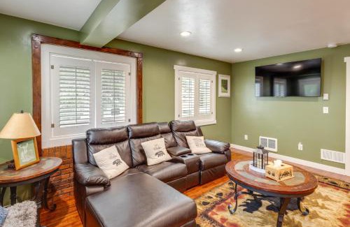 Ashton House | Deck with Hot Tub Ashton Cozy Cub Cabin