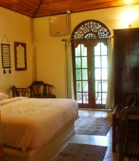 Aturuwella Villa | Dedduwa Boat House